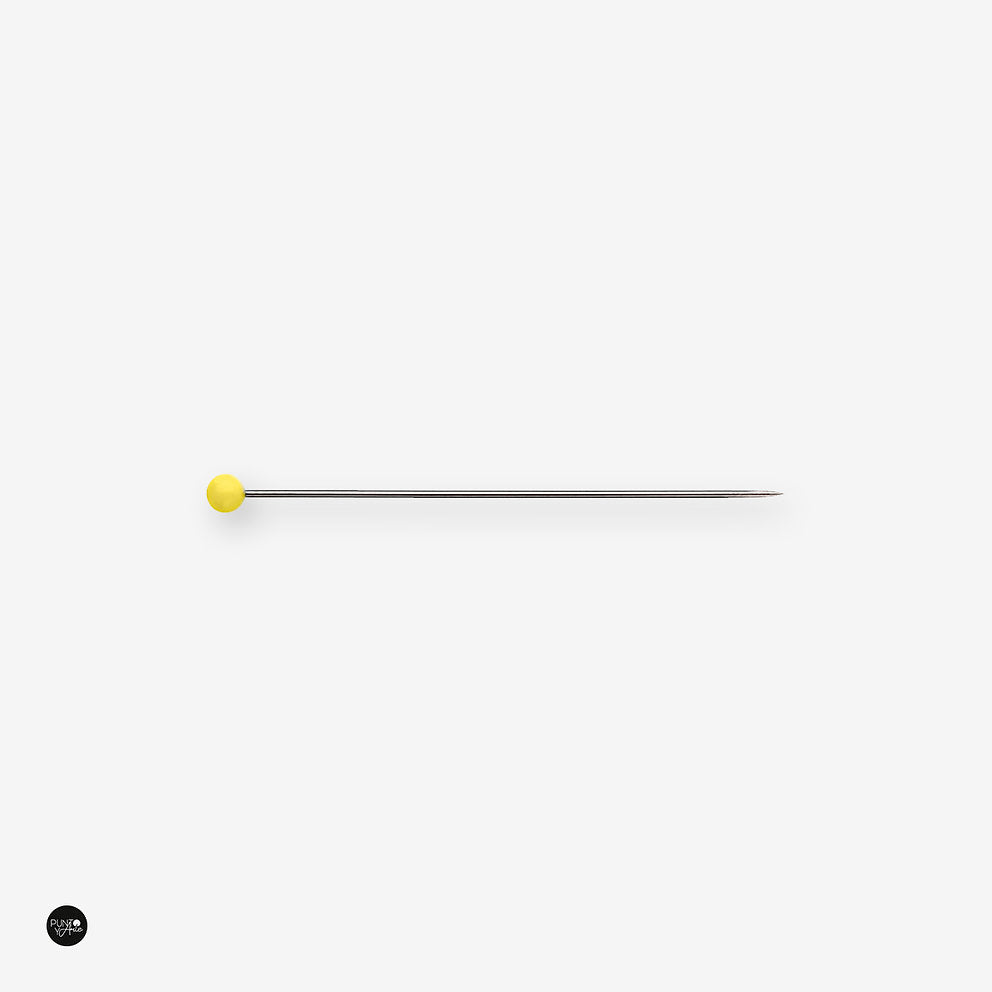 Detalle de pin Prym con cabeza de vidrio amarillo resistente al calor