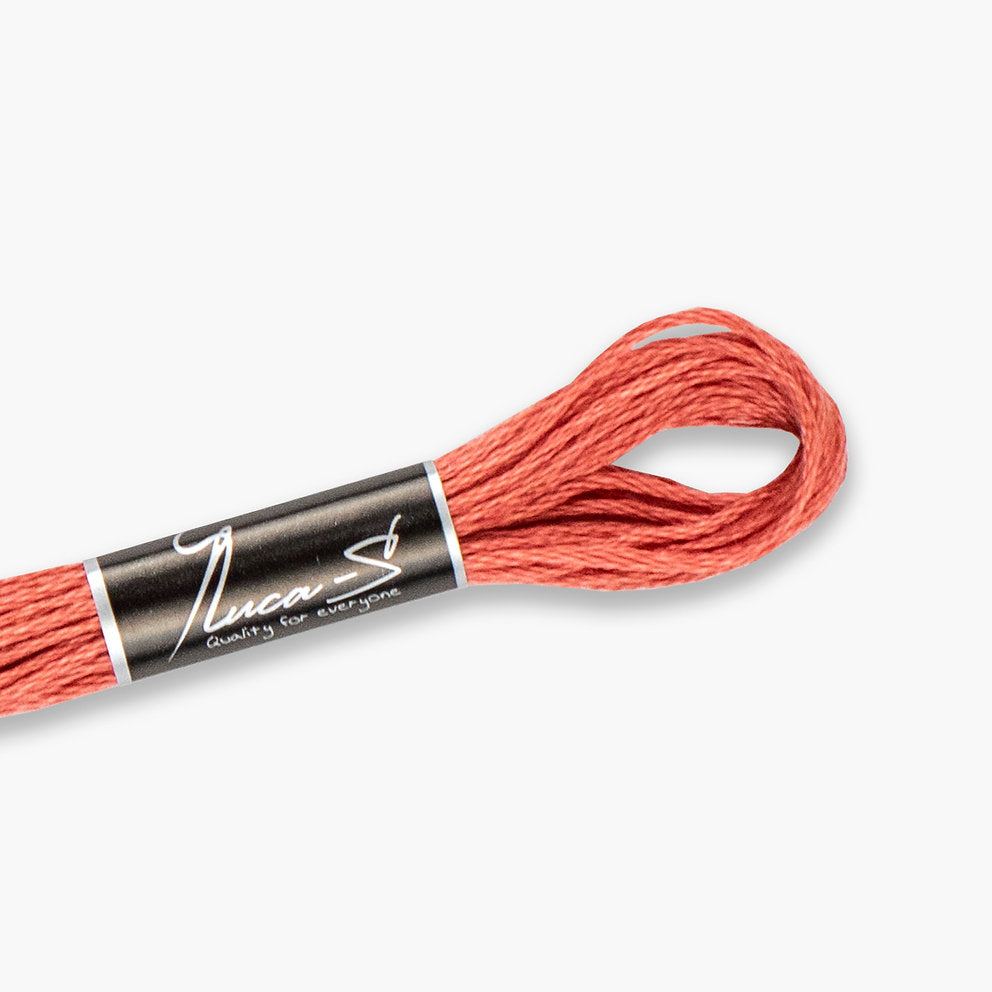 DMC 3712 / 04 Luca-S mouline threads