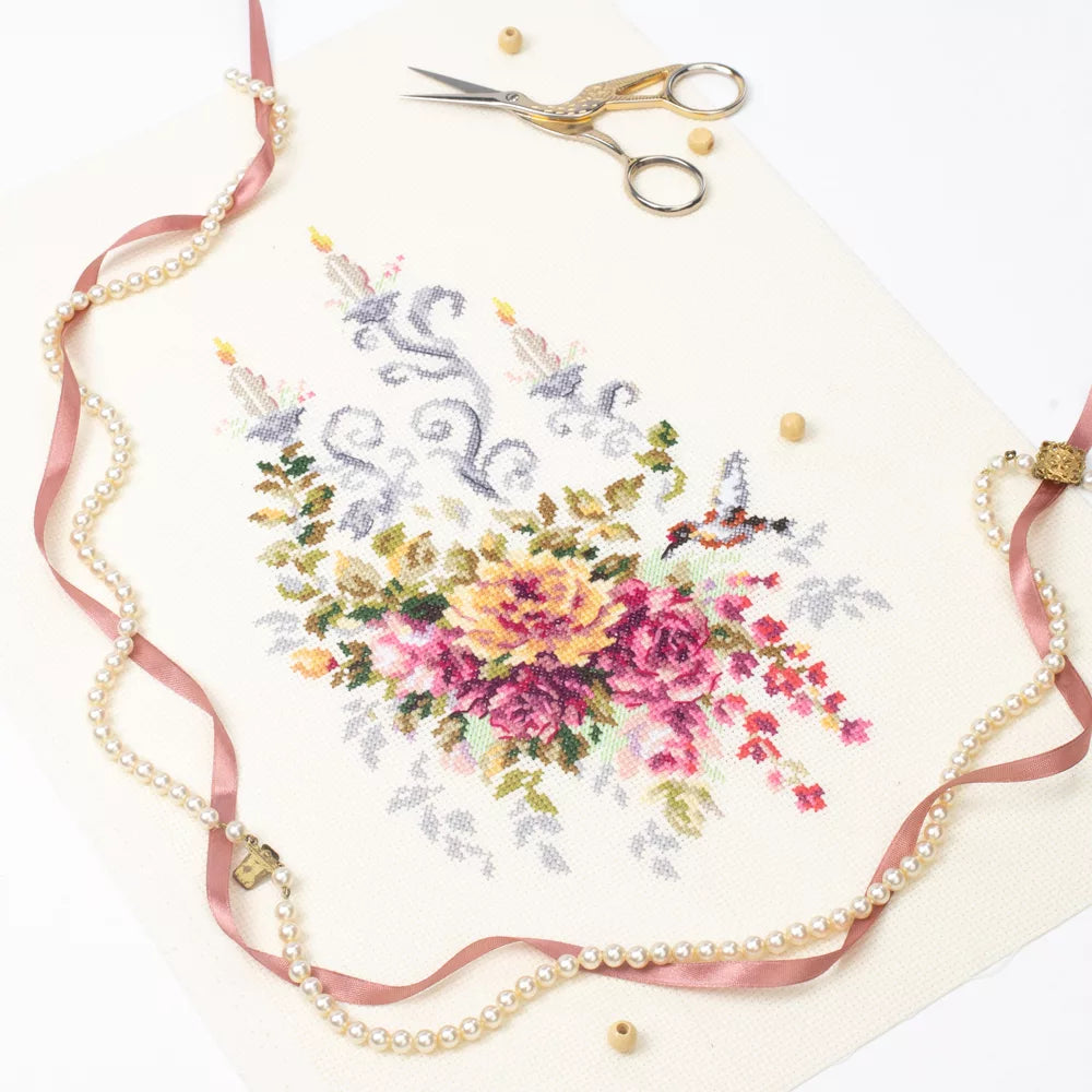 100-201 Festive Etude. Kit de Punto de Cruz Magic Needle