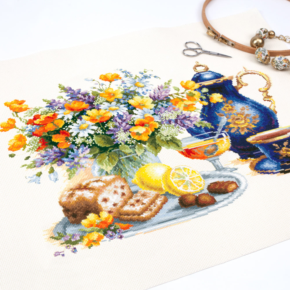 120-021 The best Tradition. Magic Needle Cross Stitch Kit