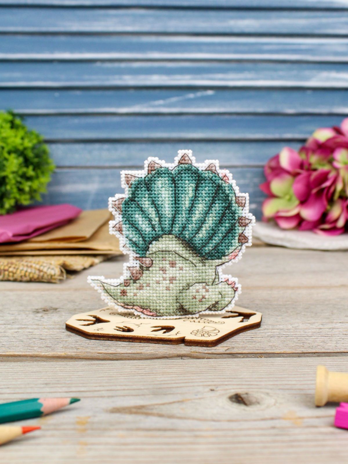 MP Studia SR-1343 Cute Triceratops