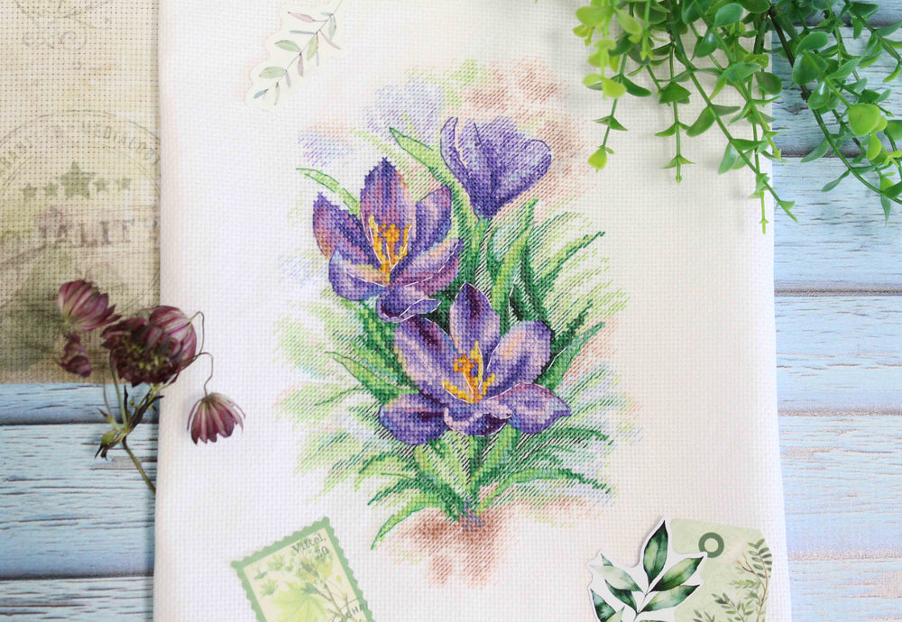 Kit de point de croix « Crocus lumineux » SNV-821 MP Studia