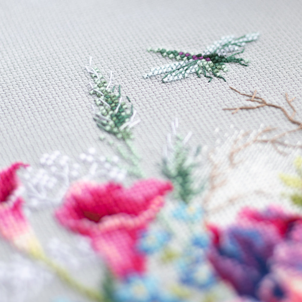 Tulipes et Lily. Kit point de croix aiguille magique 210-302