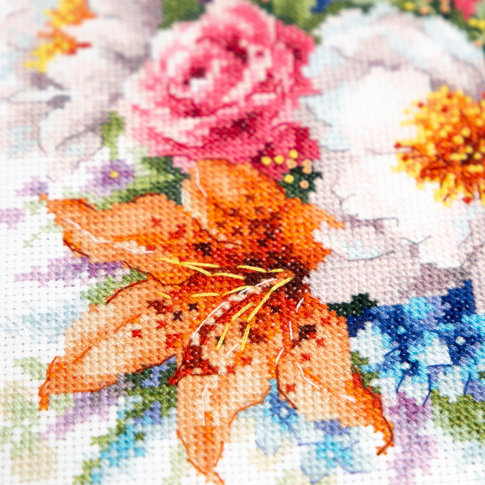 Kit point de croix Fleurs douces - Aiguille magique 210-313