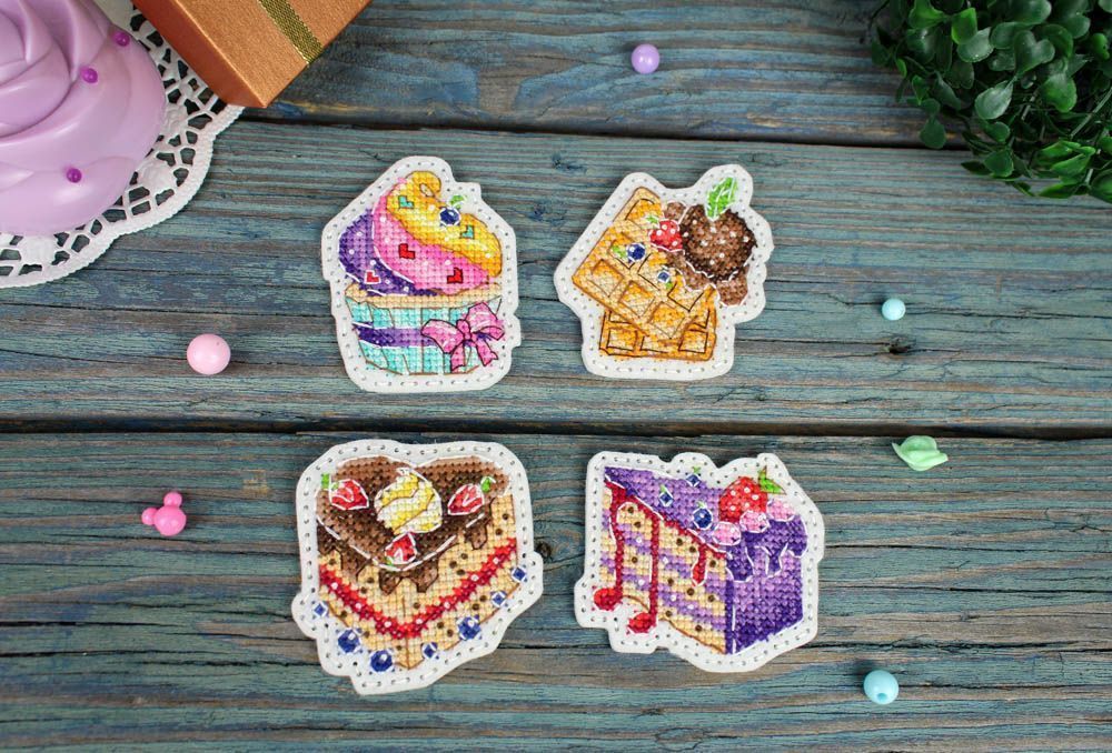 Kit de punto de cruz "Postre. Iconos. Imánes" ST-1074 MP Studia