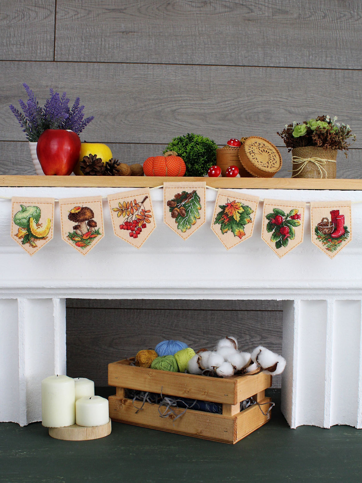 Kit de punto de cruz MP Studia ST-1096 – “Guirnalda otoñal beige (7 banderines)”