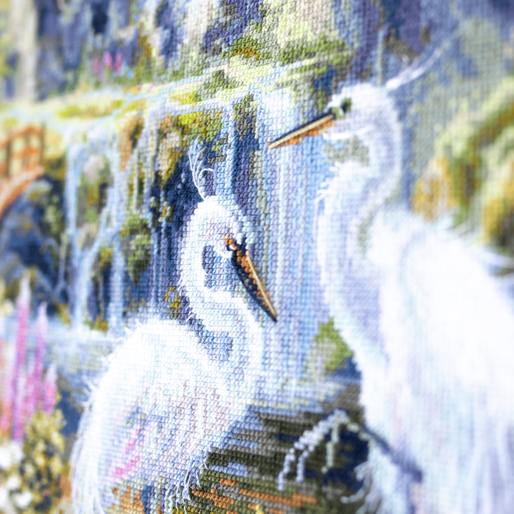 550-756 Good morning. Magic Needle Cross Stitch Kit