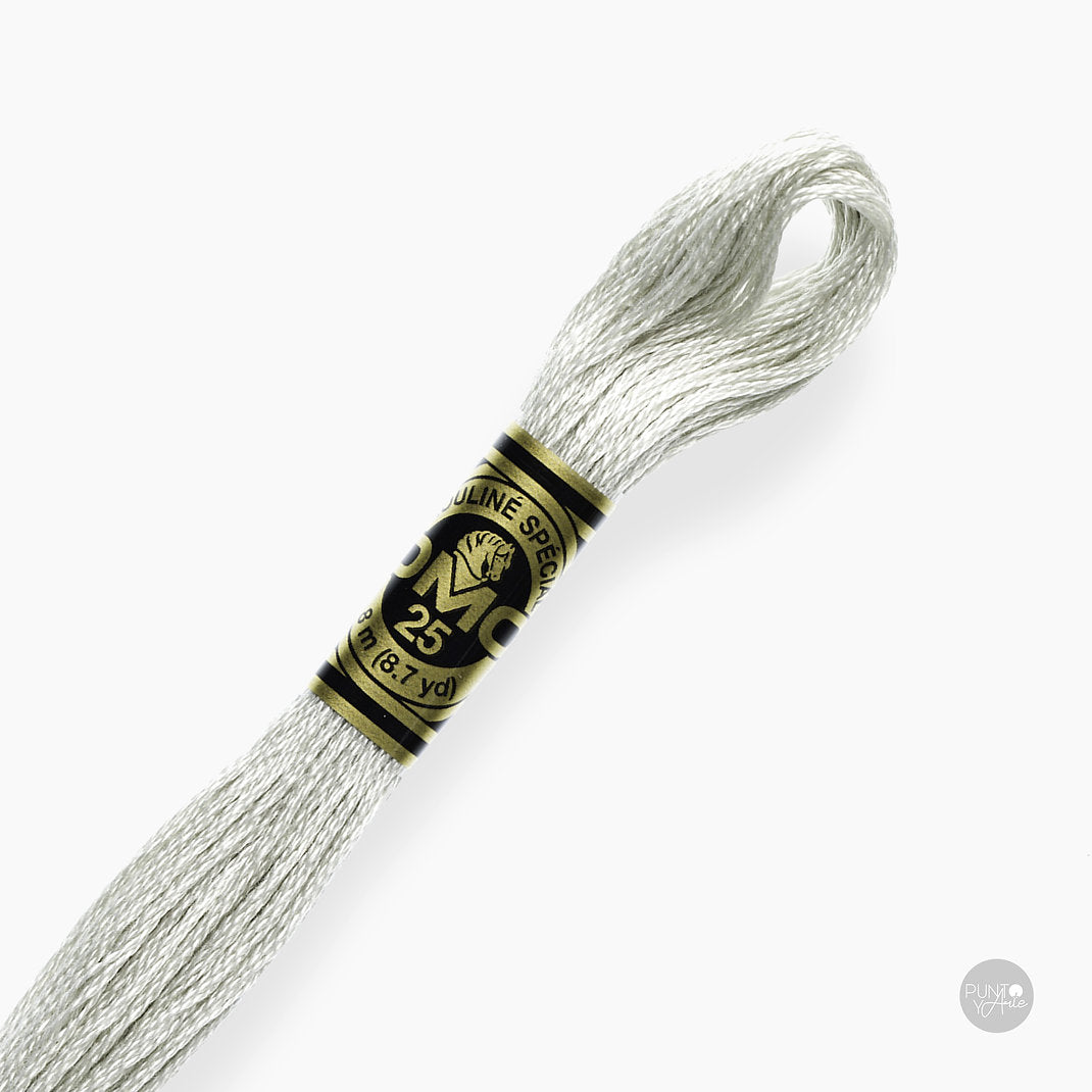 3024 DMC Embroidery Thread Mouliné Spécial 117MC 8 meters