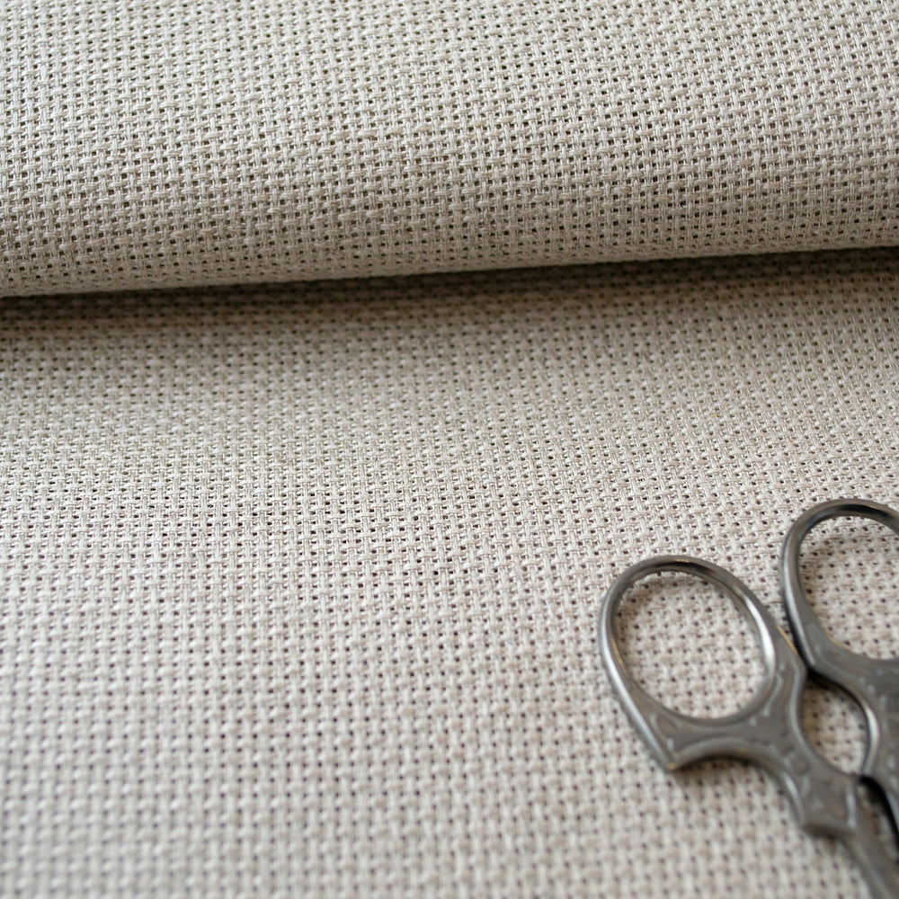 Tissu en lin Aïda 14 ct. 3390/53 de ZWEIGART pour le point de croix : qualité et beauté à chaque point