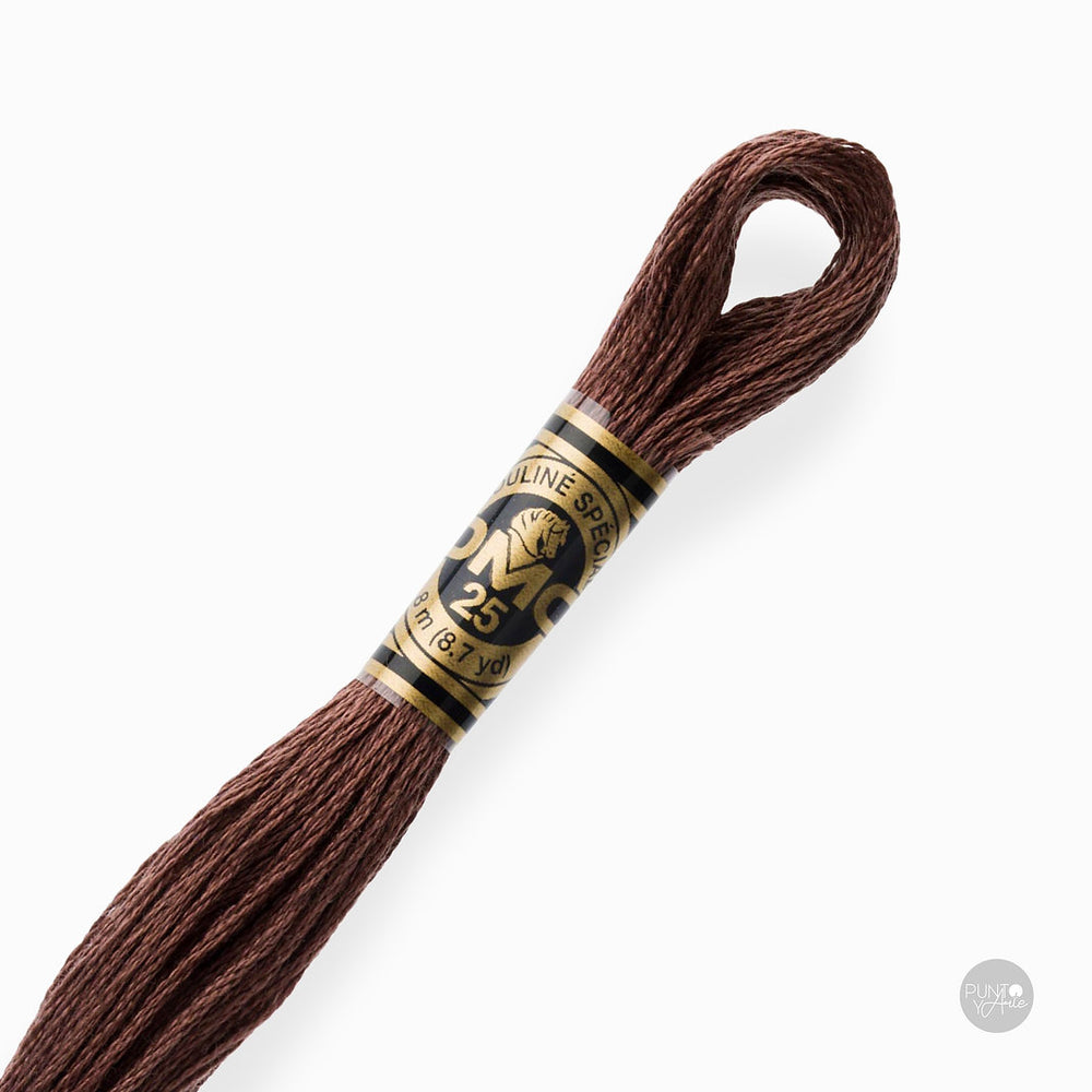 779 Hilo de bordado DMC Mouliné Spécial 117MC de 8 metros