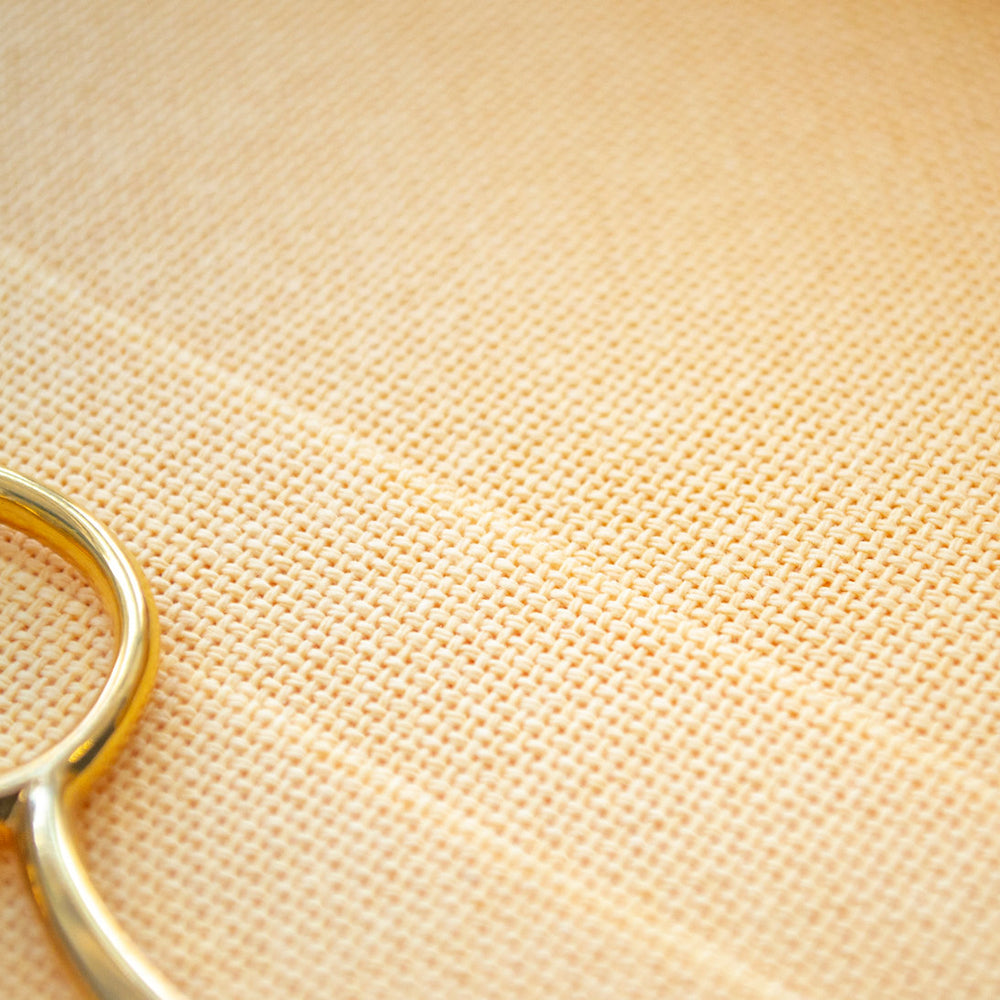 3835/205 Tela Lugana 25 ct. Amarillo de ZWEIGART para punto de cruz