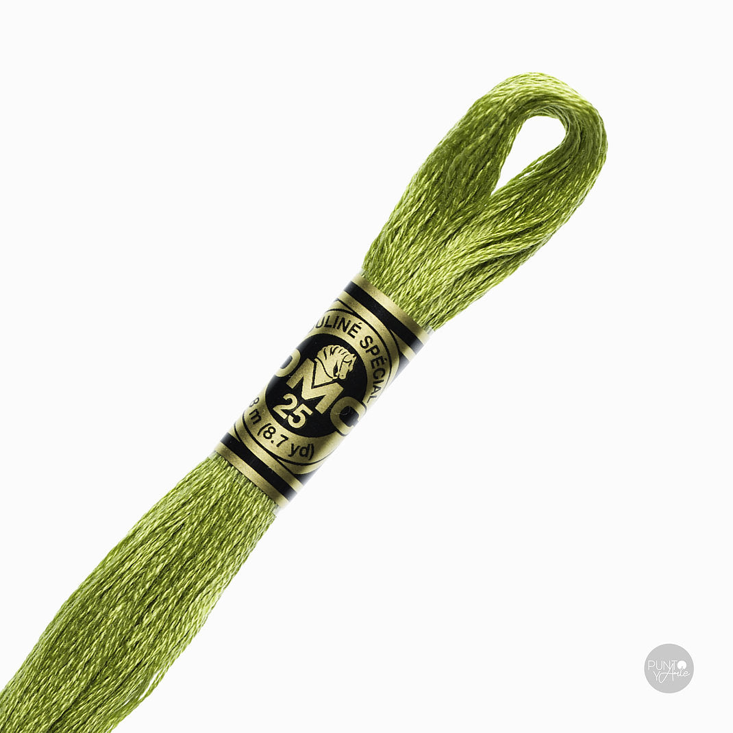 471 Fil à broder DMC Mouliné Spécial 117MC 8 mètres