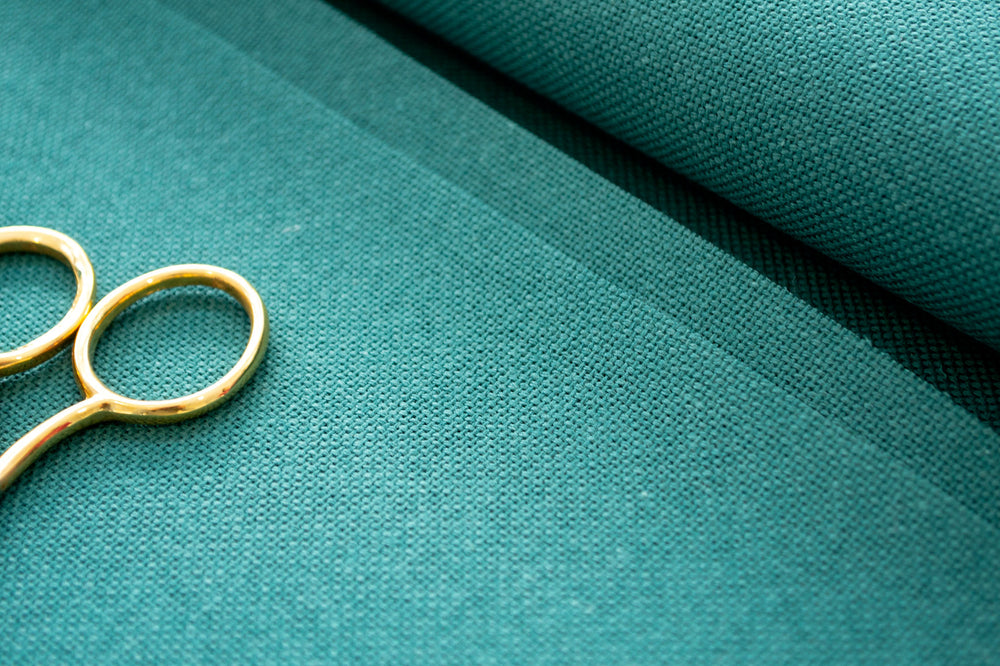 3835/647 Tela Lugana 25 ct. Color Dark Green de ZWEIGART tela para punto de cruz