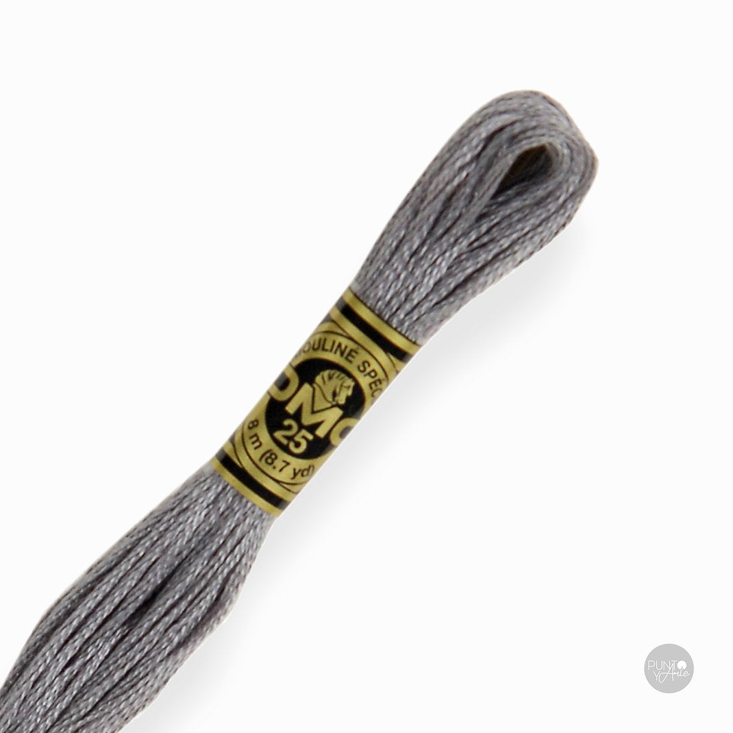 04 Fil à broder DMC Mouliné Spécial 117MC 8 mètres