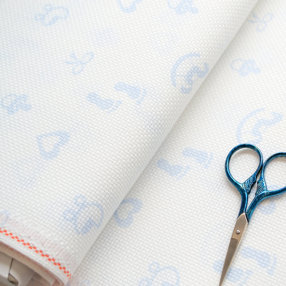 Toile De Lin Belfast Zweigart - Bleu Bébé - 32 Count - Plusieurs Tailles Disponibles