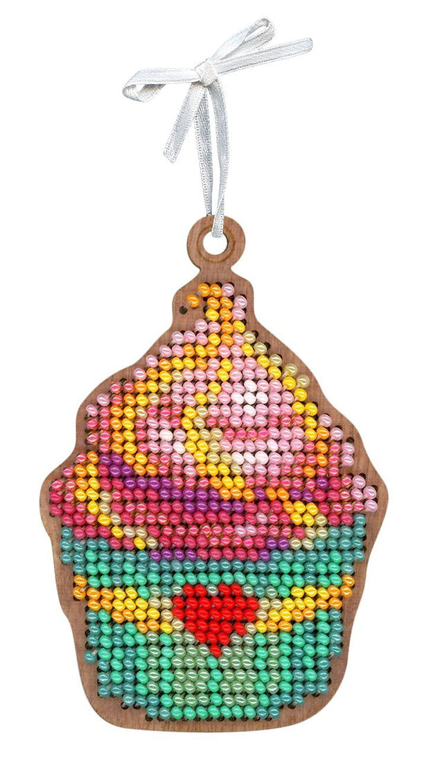 Gâteau. Boule de Noël - SO-066 MP Studia - Kit avec perle