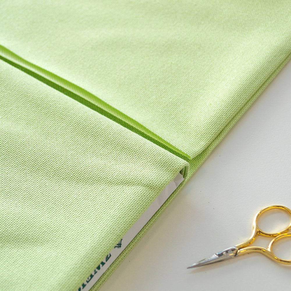 3835/6140 Tela Lugana 25 ct. Color Lime Green de ZWEIGART para punto de cruz