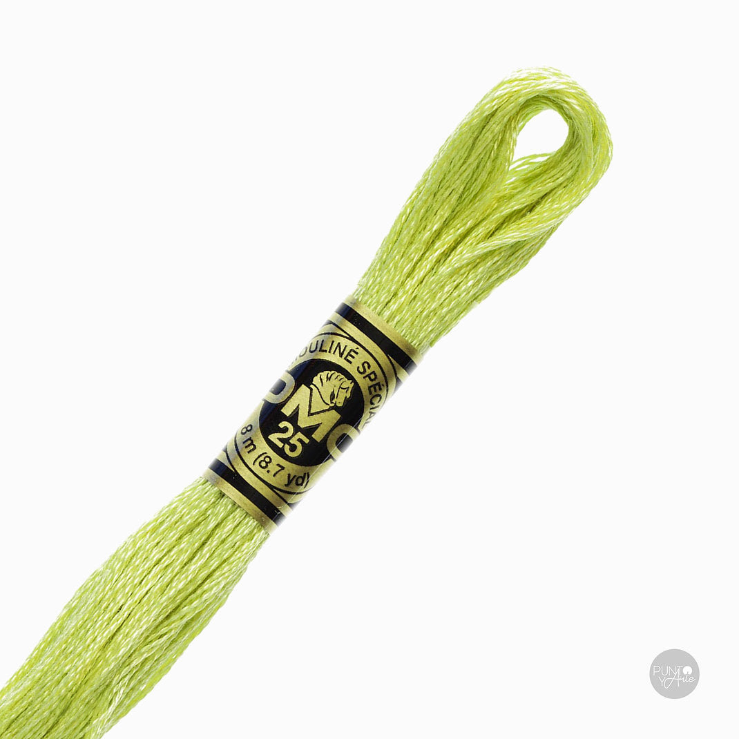 472 Fil à broder DMC Mouliné Spécial 117MC 8 mètres