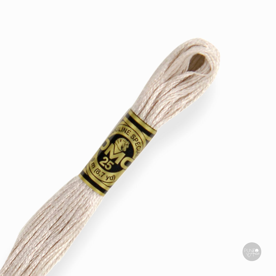 05 Fil à broder DMC Mouliné Spécial 117MC 8 mètres