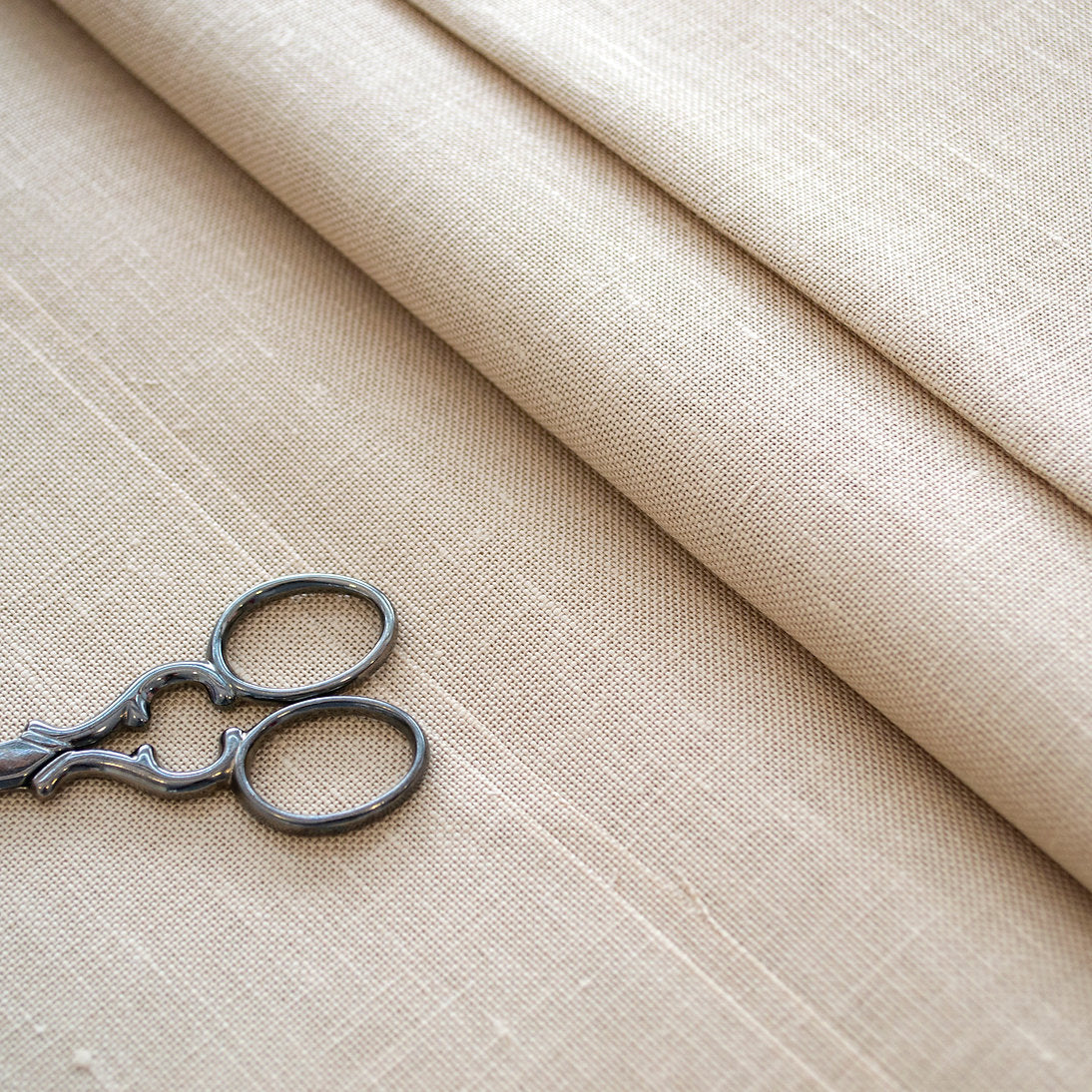 3609/309 Tela Belfast 32 ct. Light Mocha ZWEIGART 100% lino para bordado