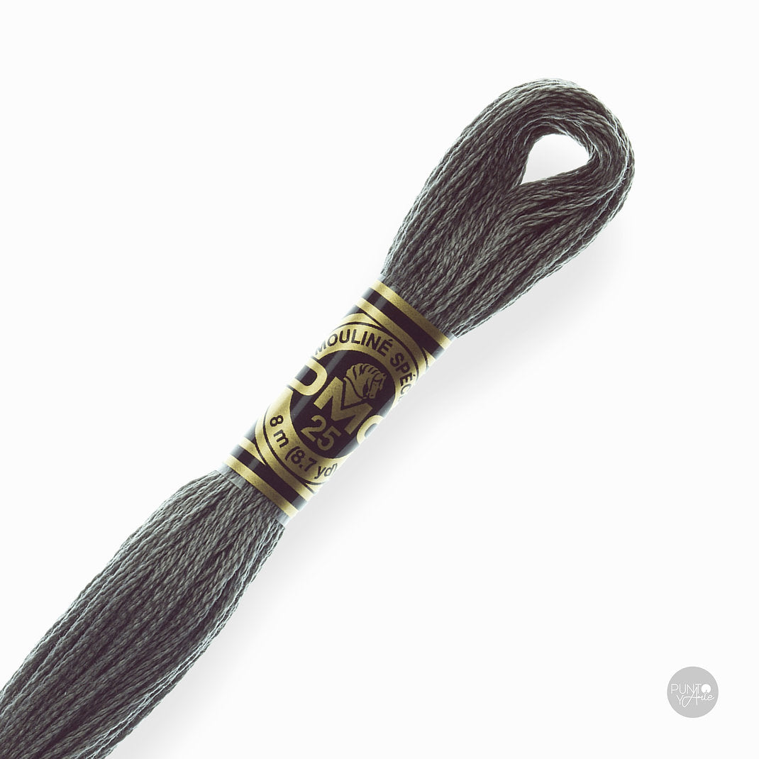 535 DMC Embroidery Thread Mouliné Spécial 117MC 8 meters