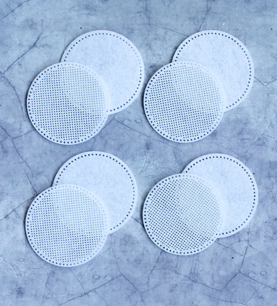 Kit de Punto de Cruz 'Cats. Badges. Imanes' - ST-977 MP Studia