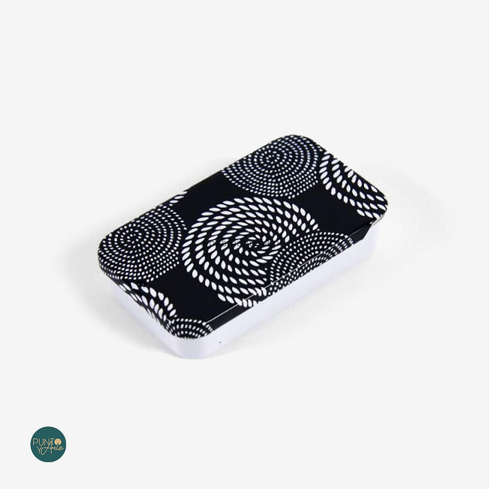 Magnetic Needle Organizer Box - DMC 6140U