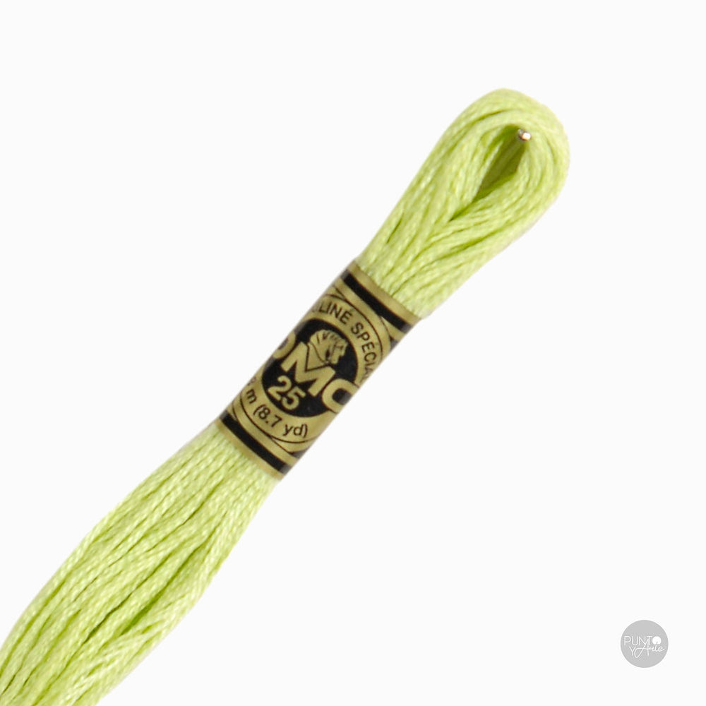 15 Fil à broder DMC Mouliné Spécial 117MC de 8 mètres