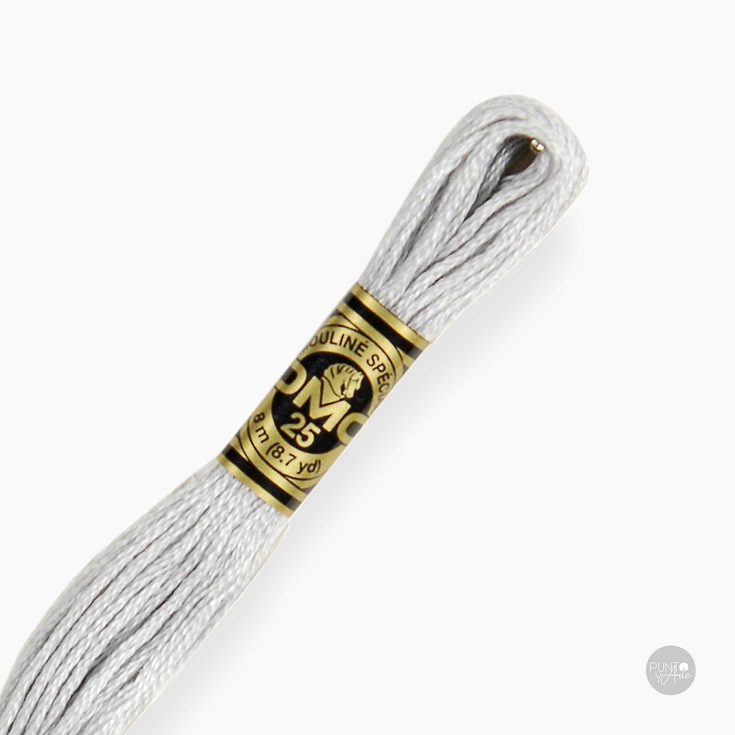 02 DMC Embroidery Thread Mouliné Spécial 117MC 8 meters