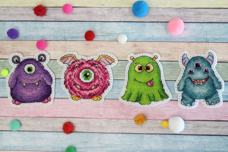 Monsters - ST-1011 MP Studia - Kit de punto de cruz