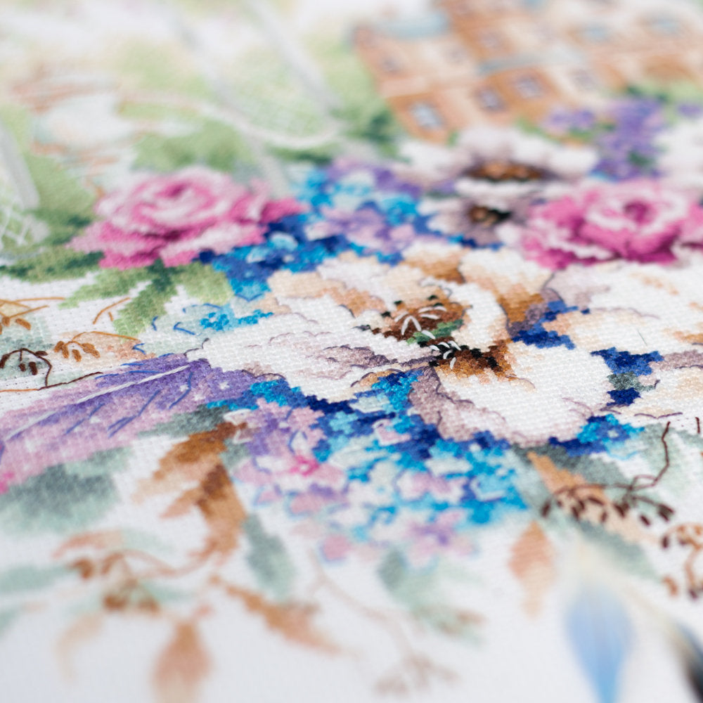 Kit de point de croix. Maison Victorienne - Aiguille Magique 210-207