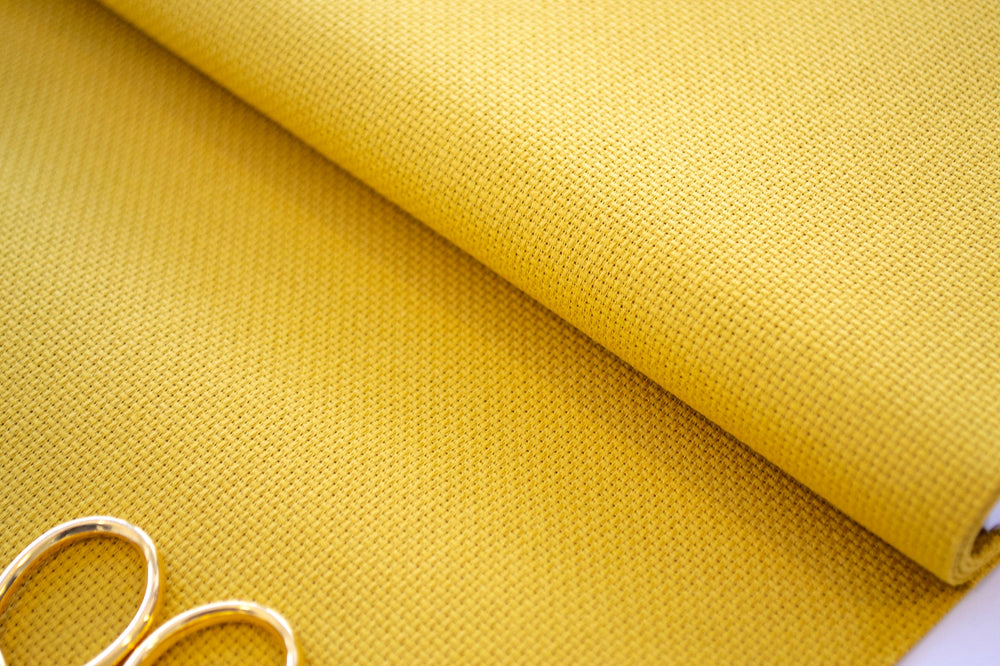 3793/3008 Tela Stern-Aida 18 ct. Curry de ZWEIGART Tela para punto de cruz