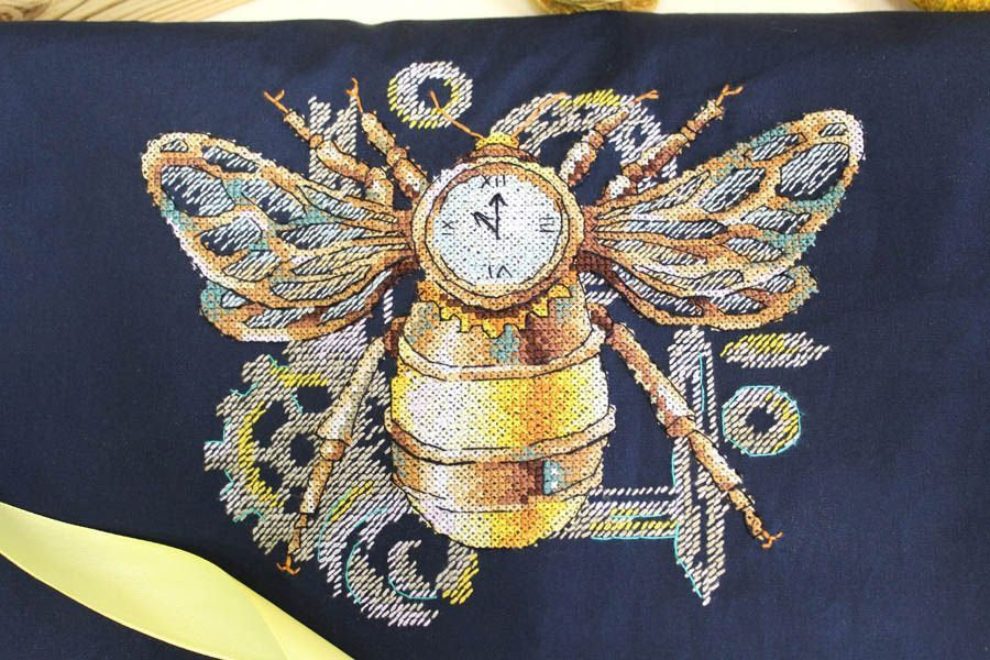 Kit de Punto de Cruz 'Bumblebee' - SV-808 MP Studia