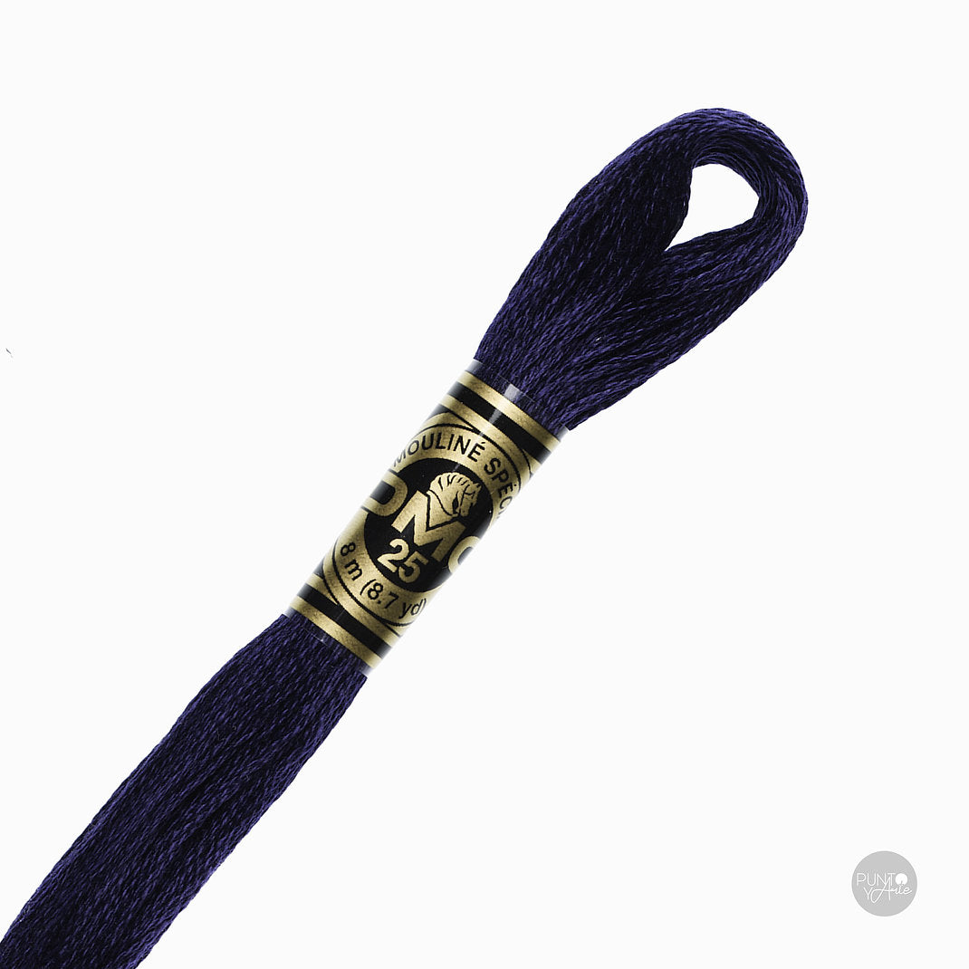 823 Hilo de bordado DMC Mouliné Spécial 117MC de 8 metros