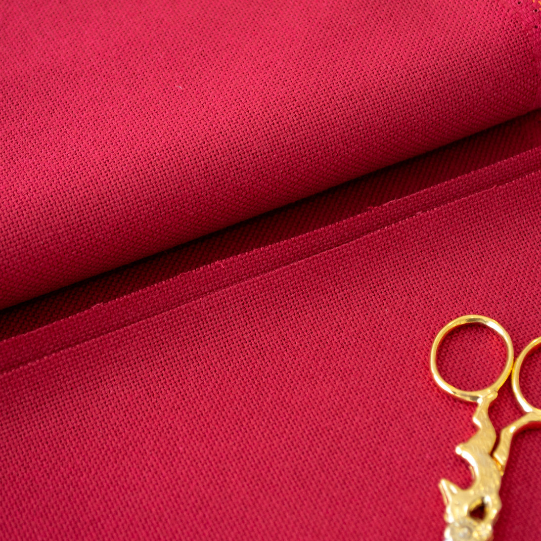 3835/906 Tela Lugana 25 ct. Color Victorian Red de ZWEIGART para punto de cruz