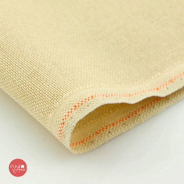 Tela Zweigart Lugana 28 ct color 3115 textura y borde