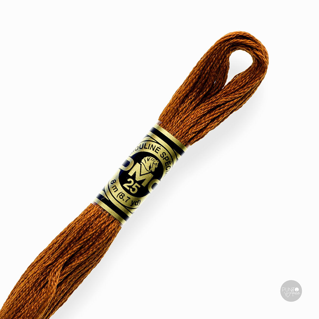400 Hilo de bordado DMC Mouliné Spécial 117MC de 8 metros
