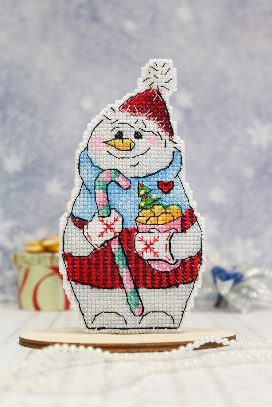 Bonhomme de neige avec des bonbons - SR-845 MP Studia - Kit de point de croix