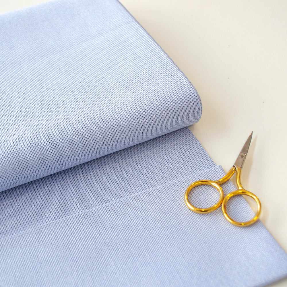 3835/501 Tela Lugana 25 ct. Wedgwood de Zweigart para punto de cruz