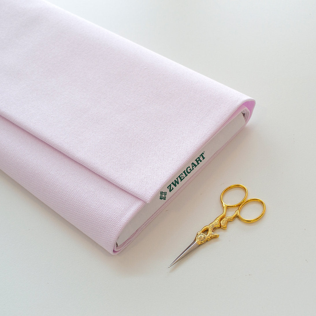 3835/443 Tela Lugana 25 ct. Color Pastel Pink de ZWEIGART para Punto de Cruz