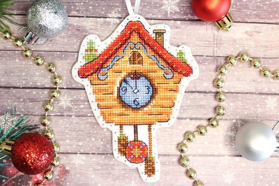 Minutes before the holiday - ST-1018 MP Studio - Cross stitch kit