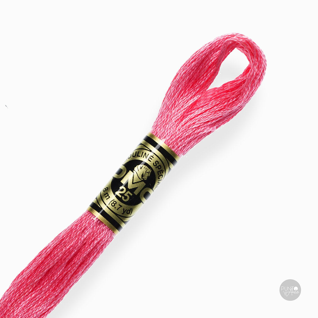 956 Fil à broder DMC Mouliné Spécial 117MC 8 mètres