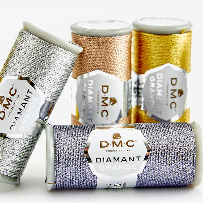DMC Diamant Grande 381: Hilo metalizado para bordados en relieve