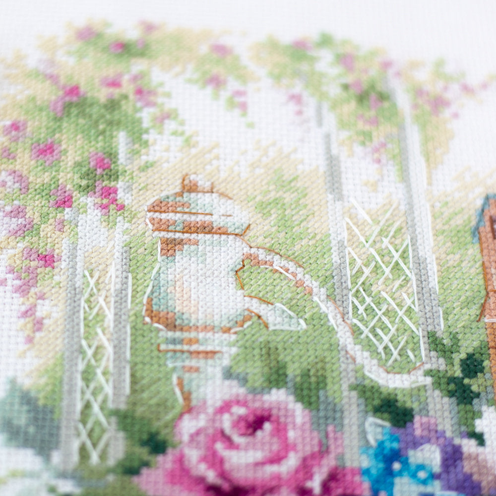 Kit de point de croix. Maison Victorienne - Aiguille Magique 210-207