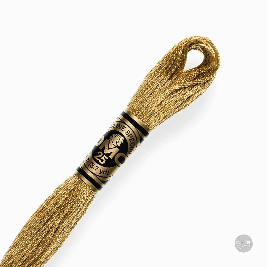 3045 Fil à broder DMC Mouliné Spécial 117MC 8 mètres