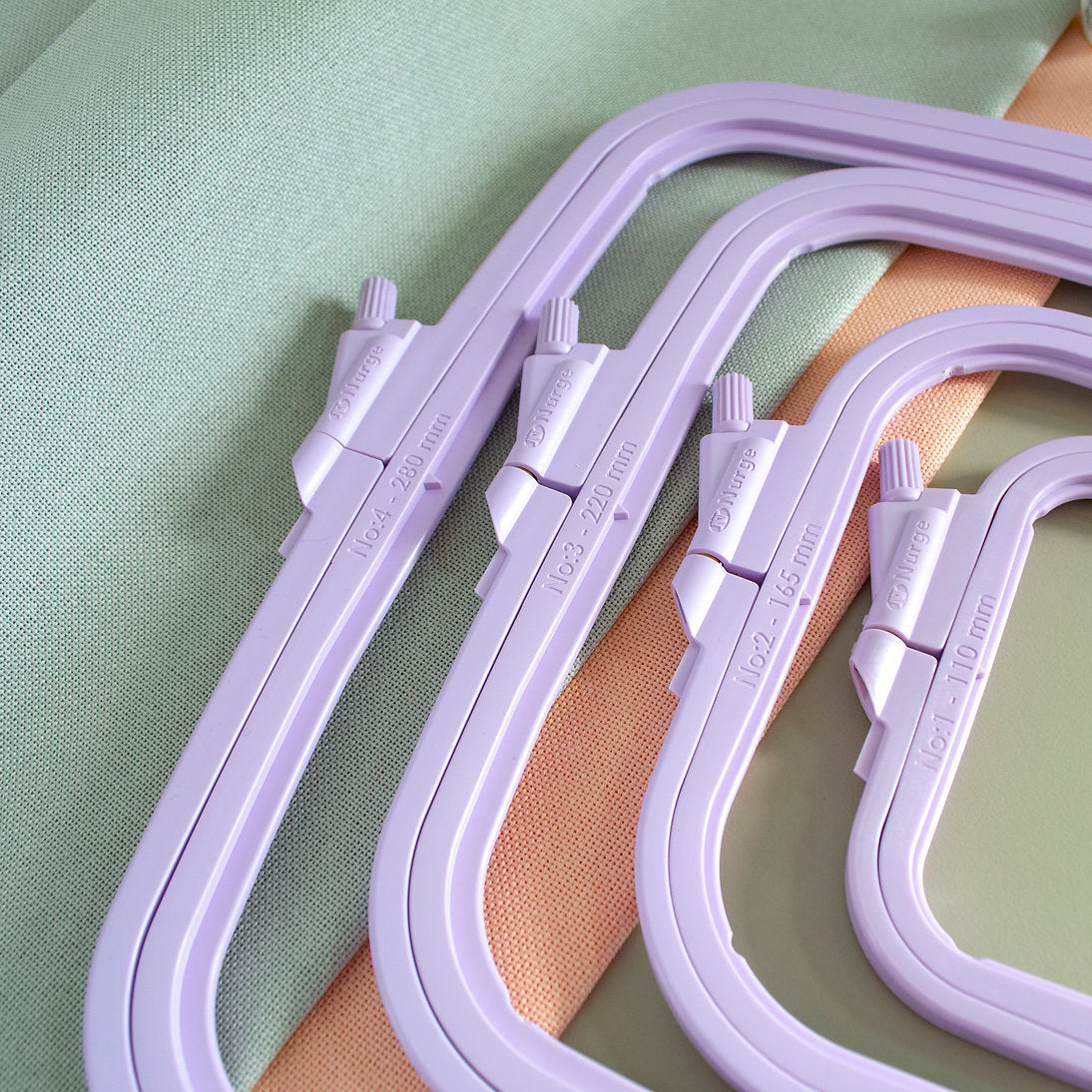 Bastidor Cuadrado Nurge color Lila Pastel de plástico 4 medidas