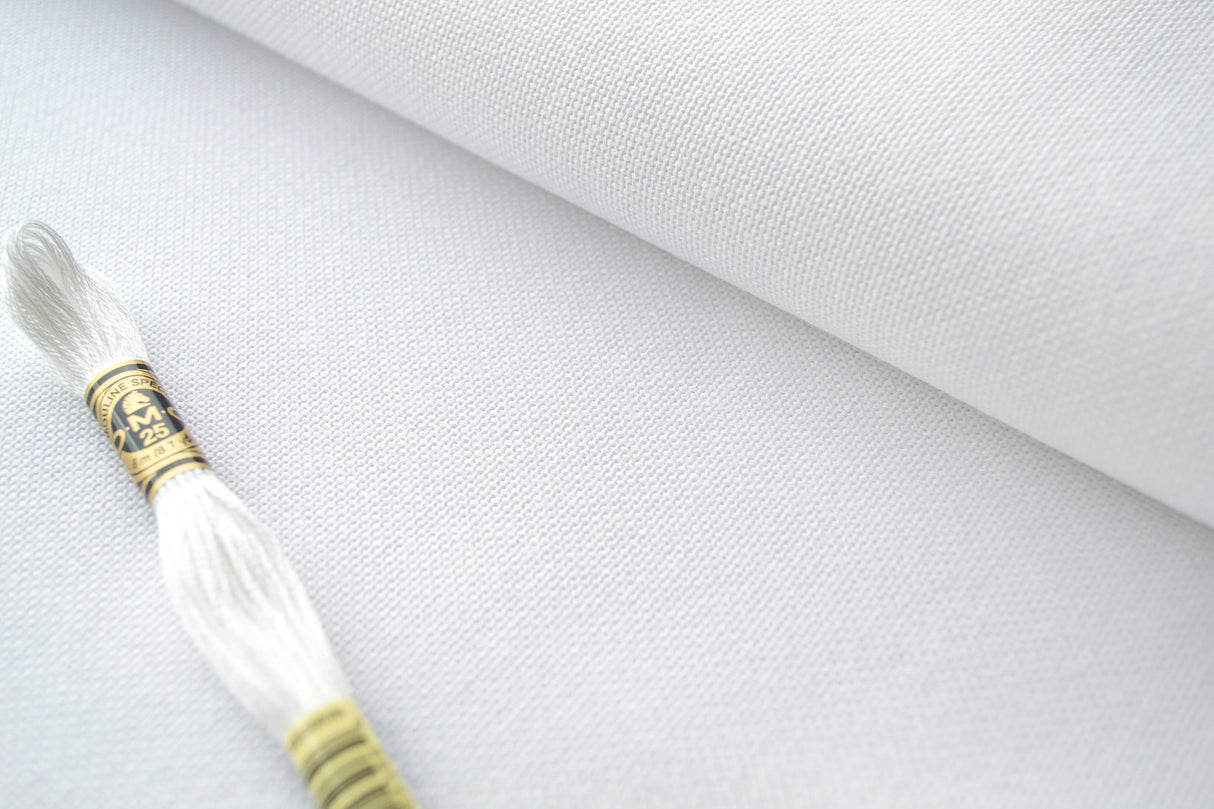 3835/100 Tela Lugana 25 count Color Blanco de ZWEIGART para punto de cruz