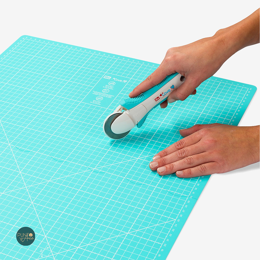 Base de Corte Plegable Prym Love 60x45 cm - Portabilidad y Precisión para tus Proyectos de Costura