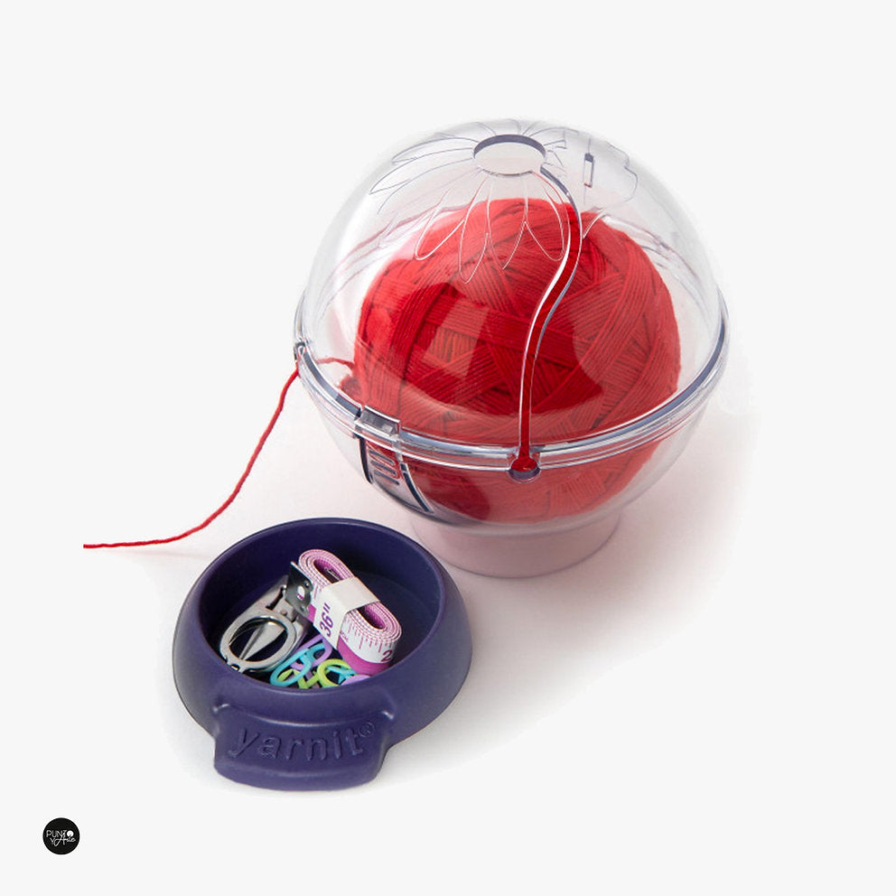 Prym Yarnit Ball Holder: Innovation and Comfort for Your Knitting Projects