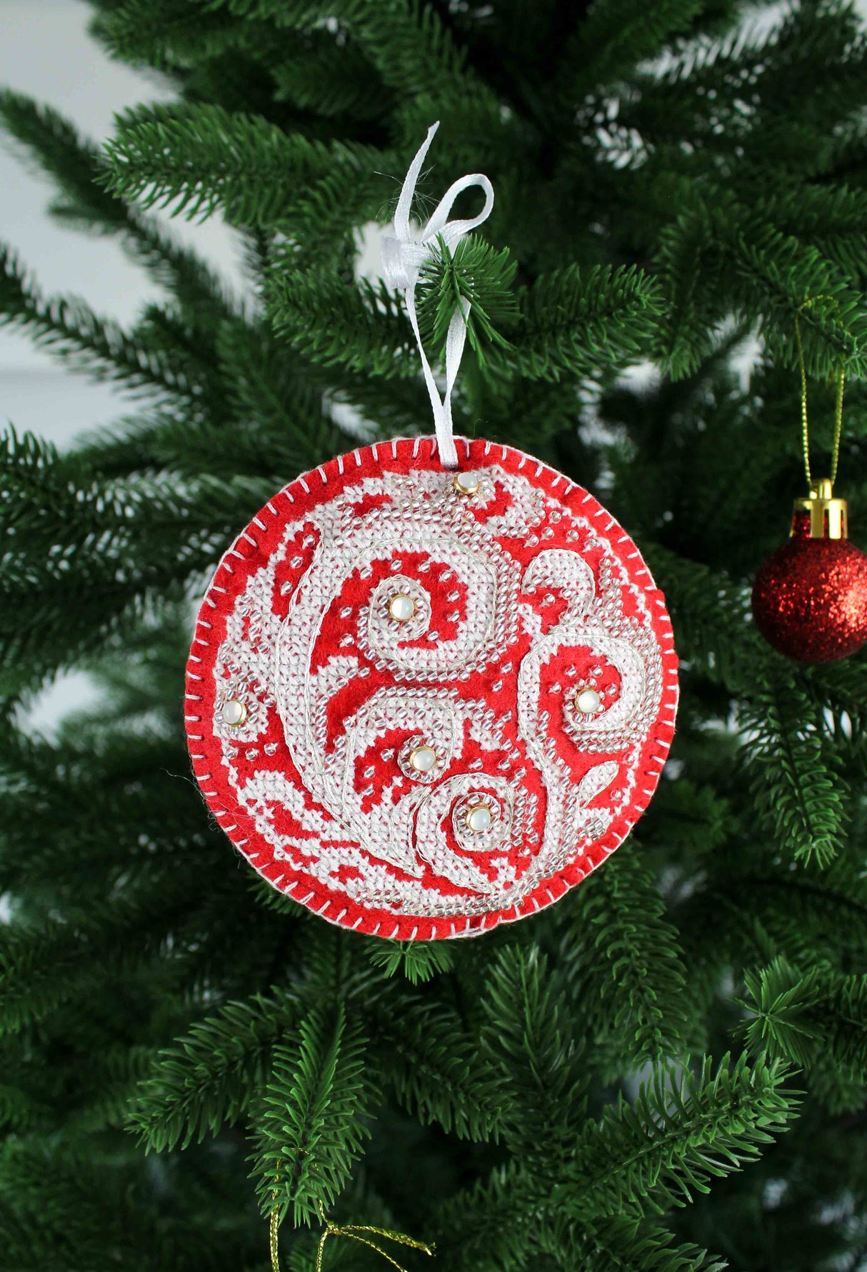 Cross stitch kit "Frost patterns. Ball" ST-1094 MP Studia